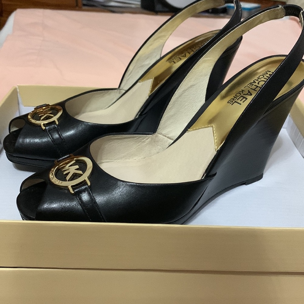 Black Michael Kors Sandal